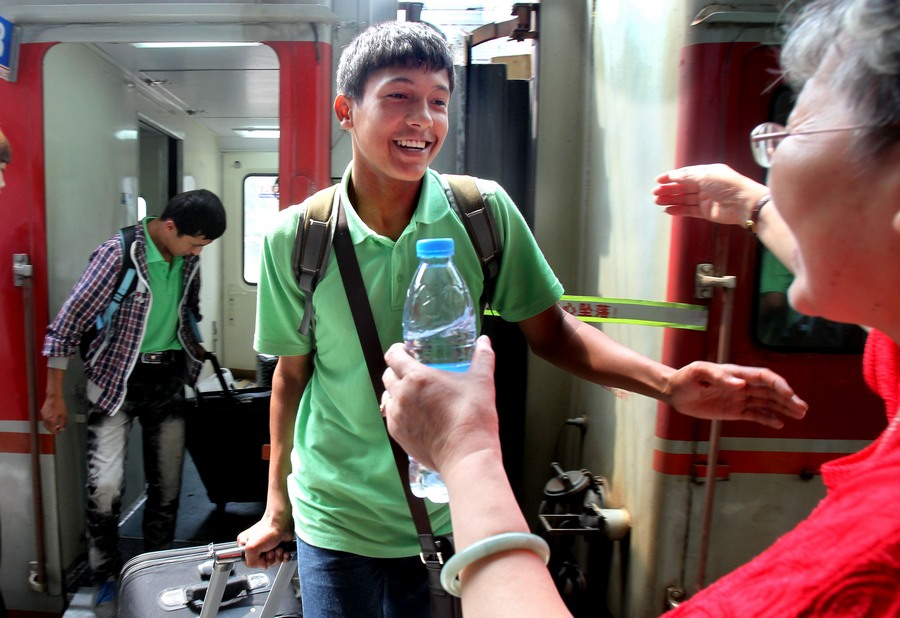 ????? ??????? ?????? 900 ???? ?? ????????