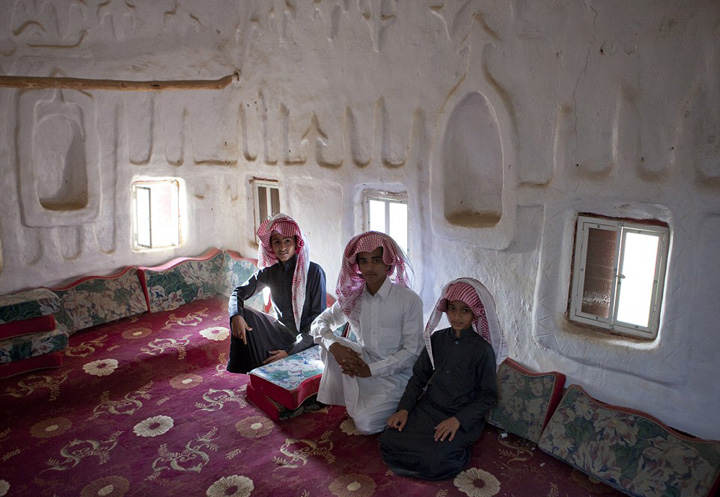 ???? ????? ???? ???? ???? ???????? ??? ??????