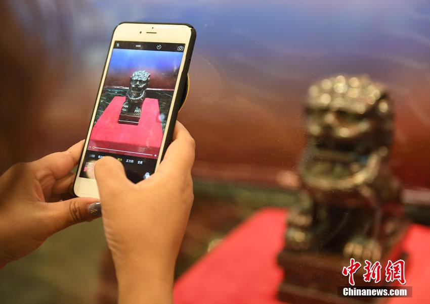 ??? 700 ???? ?????? ?? ?????????? ?? ?????????