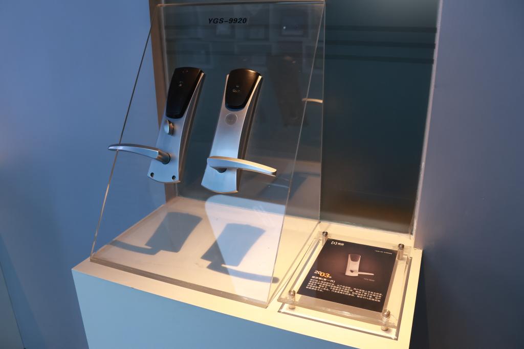 ??? ?????? ???? ?????? ???? ???? ??????? ???????? ?? ?????? ??????????. ???? / ????? ???? ??????